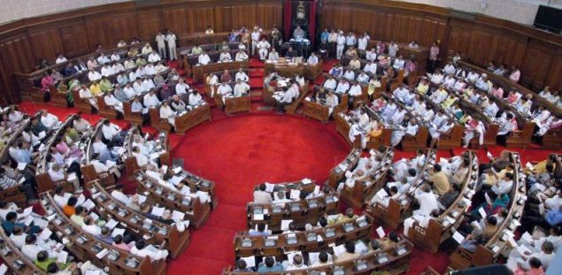 WB Assembly unanimously adopts resolution condemning the Railway Budget WB Assembly unanimously adopts resolution condemning the Railway Budget