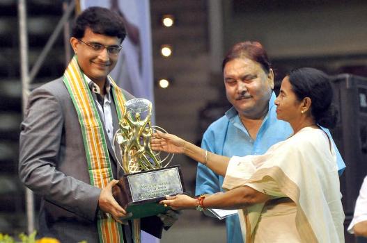 WB CM vows to promote football at the introduction ceremony of Atletico de Kolkata WB CM vows to promote football at the introduction ceremony of Atletico de Kolkata
