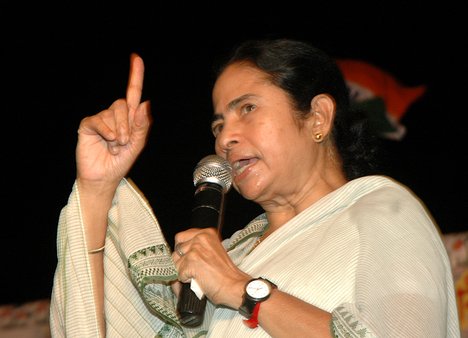 Mamata visits Jamalpur Mamata visits Jamalpur