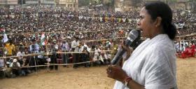 Trinamool Chairperson urges people to vote for Trinamool in Medinipur Trinamool Chairperson urges people to vote for Trinamool in Medinipur