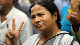Kolkata: Mamata Banerjee Gets Grand Welcome Kolkata: Mamata Banerjee Gets Grand Welcome