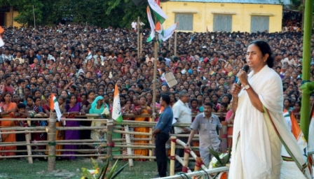 Trinamool Chairperson campaigns for development in Keshpur Trinamool Chairperson campaigns for development in Keshpur