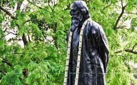 CM leads padayatra to Shaheed Minar to commemorate 22 e Shravan, the Death Anniversary of the Kaviguru Rabindranath Tagore, cultural programmes to follow CM leads padayatra to Shaheed Minar to commemorate 22 e Shravan, the Death Anniversary of the Kaviguru Rabindranath Tagore, cultural programmes to follow