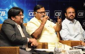Industry and Commerce Minister stresses on employment friendly syllabi