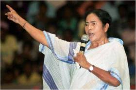 Trinamool Chairperson slams Centre for financially depriving Bengal at a rally in Naxalbari Trinamool Chairperson slams Centre for financially depriving Bengal at a rally in Naxalbari