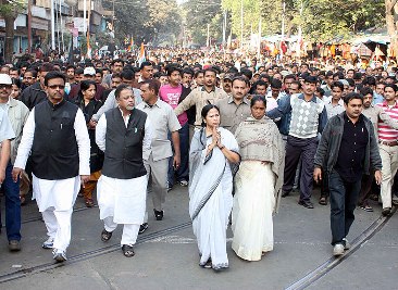 “The Lalgarh incident warrants the calling of a bandh, but I don’t want to follow CPM’s sterile bandh politics.”: Mamata “The Lalgarh incident warrants the calling of a bandh, but I don’t want to follow CPM’s sterile bandh politics.”: Mamata