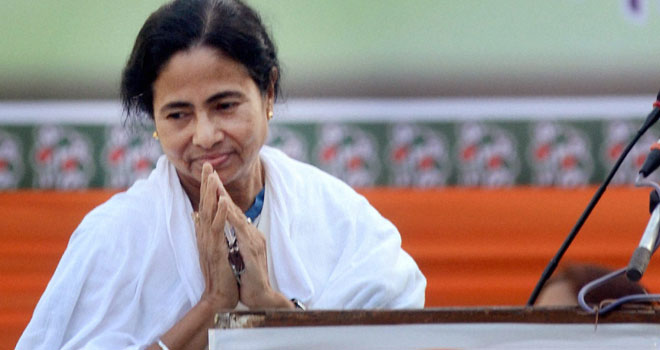 Trinamool Chairperson addresses protest rally at Shyambazar
