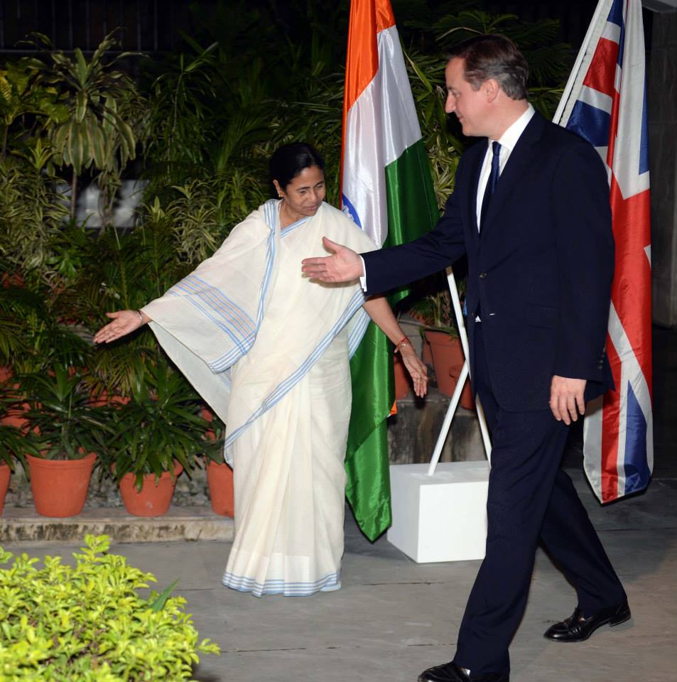 British PM invites Mamata Banerjee to London British PM invites Mamata Banerjee to London
