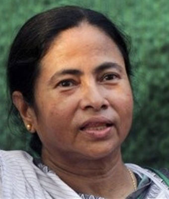 Mamata Banerjee`s letter to MS Dhoni and team. Mamata Banerjee`s letter to MS Dhoni and team.