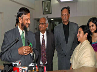 CM meets, Dr. Rajendra K Pachauri over environmental issues, earlier instructs police, fire department and the KMC to work together to ensure public safety CM meets, Dr. Rajendra K Pachauri over environmental issues, earlier instructs police, fire department and the KMC to work together to ensure public safety