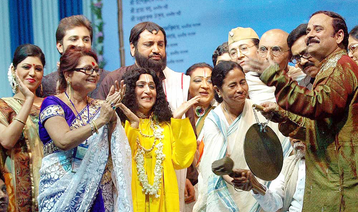 Bengal CM inaugurates 21st ‘Jatra Utsav’ Bengal CM inaugurates 21st ‘Jatra Utsav’