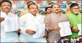 Trinamool announces the candidate list for Kolkata Municipal Corporation Election 2015 Trinamool announces the candidate list for Kolkata Municipal Corporation Election 2015