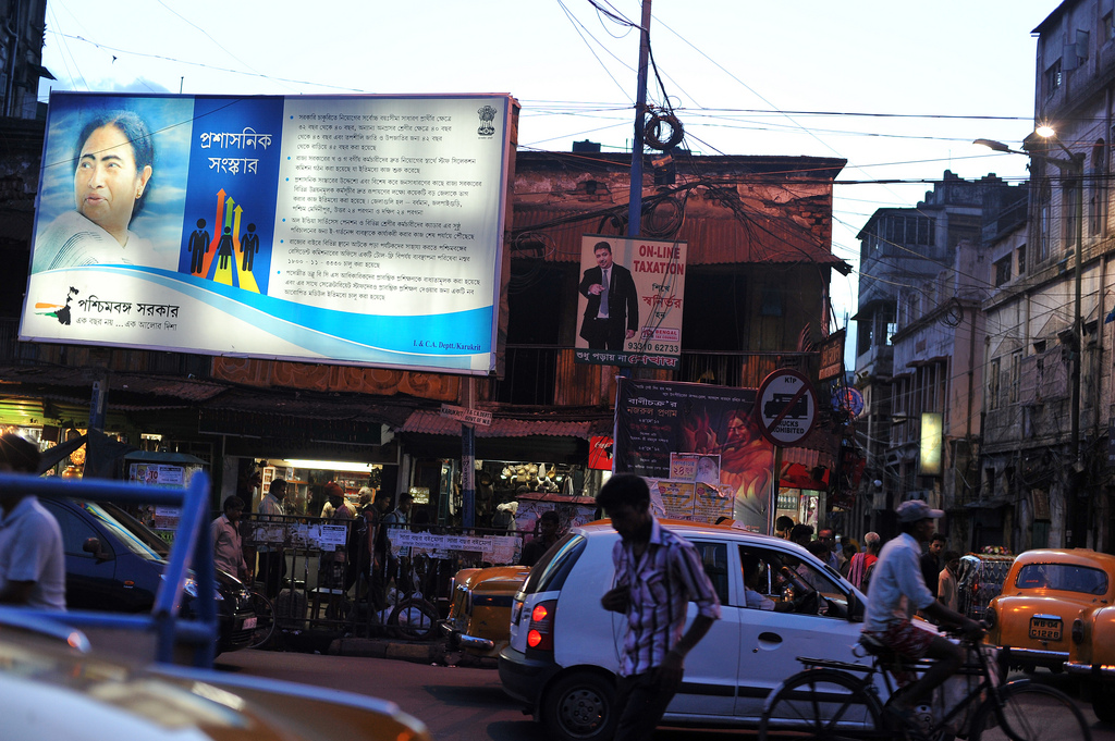 Giant LED screens to showcase Govt projects in different parts of Kolkata and districts