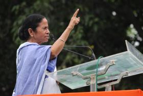 New generation of leaders must emerge from students: Mamata Banerjee New generation of leaders must emerge from students: Mamata Banerjee
