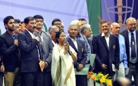 WB CM confers Khel Samman on sports legends WB CM confers Khel Samman on sports legends