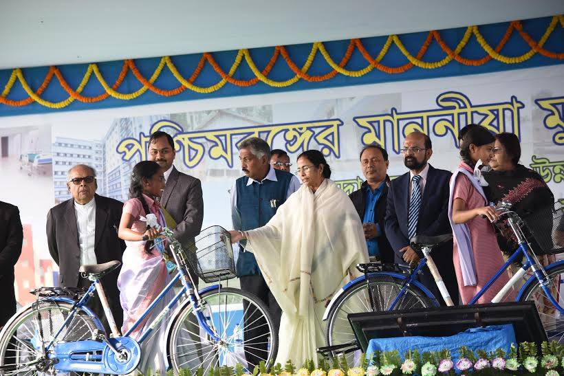 WB CM launches Sabuj Sathi project in Malda district WB CM launches Sabuj Sathi project in Malda district
