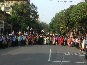 CM rally on IWD_Mar 08, 2016_6