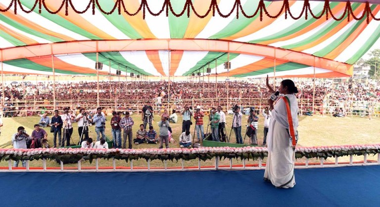Didi slams the ‘unethical’ alliance in Alipurduar & Jalpaiguri Didi slams the ‘unethical’ alliance in Alipurduar & Jalpaiguri
