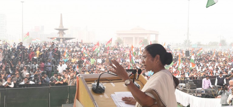 Modi started note-bandi, people will respond with vote-bandi: Mamata Banerjee in Lucknow Modi started note-bandi, people will respond with vote-bandi: Mamata Banerjee in Lucknow