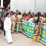 Bengal CM Mamata Banerjee gets a rousing welcome in North Bengal, 27.03.2017