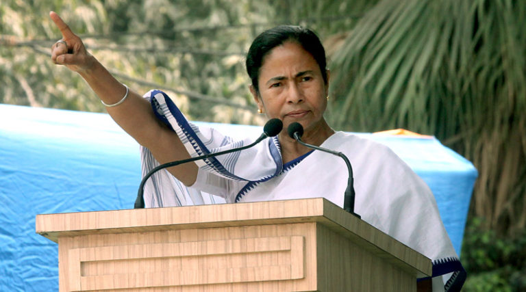BJP talks of Achhe Din, but their actions are anti-people: Mamata Banerjee BJP talks of Achhe Din, but their actions are anti-people: Mamata Banerjee