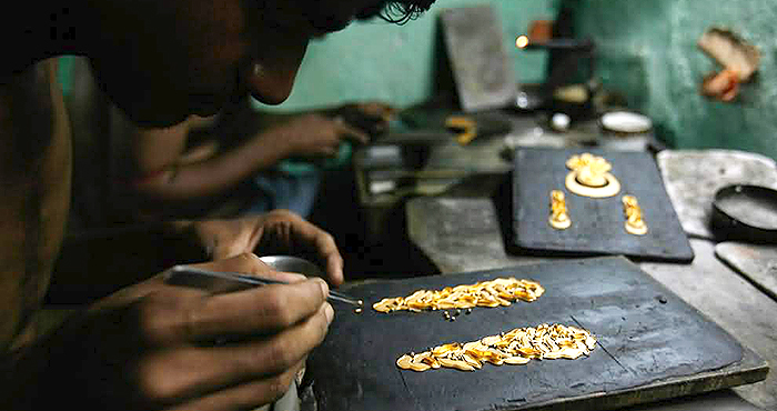 State Govt setting up <i>shankha</i>, <i>shola</i>, jewellery hub in Ashoknagar State Govt setting up <i>shankha</i>, <i>shola</i>, jewellery hub in Ashoknagar