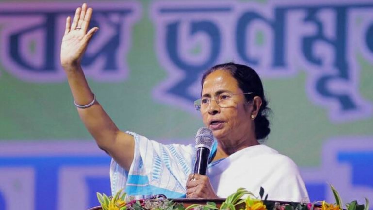 Cable operators to be included in Swasthya Sathi, Social Security schemes: Mamata Banerjee Cable operators to be included in Swasthya Sathi, Social Security schemes: Mamata Banerjee