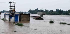 Bengal Govt repairing canals in Howrah dist to prevent flooding Bengal Govt repairing canals in Howrah dist to prevent flooding