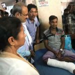 Bengal CM visits tent collapse victims at Midnapore hospital – 19.07.2018