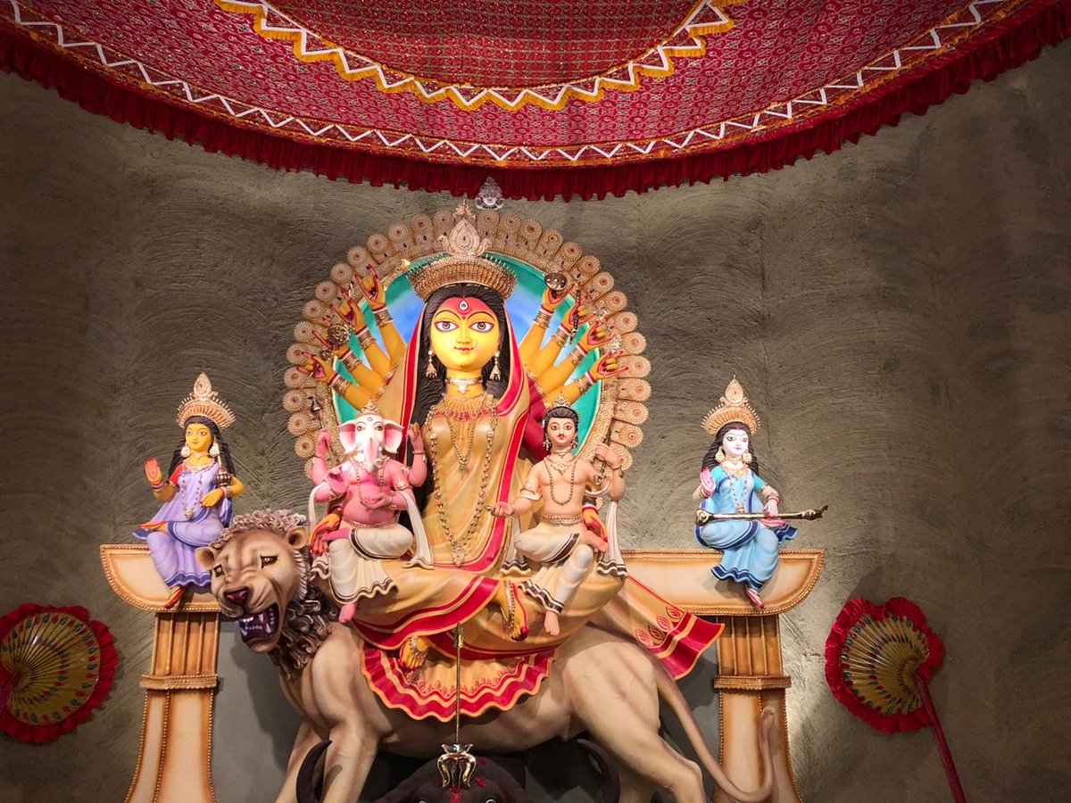 দুর্গাপুজোয় রাজ্যকে পাশে চায় সুরিনাম