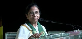 After Mantra Challenge, Mamata Banerjee challenges Modi to an open debate After Mantra Challenge, Mamata Banerjee challenges Modi to an open debate