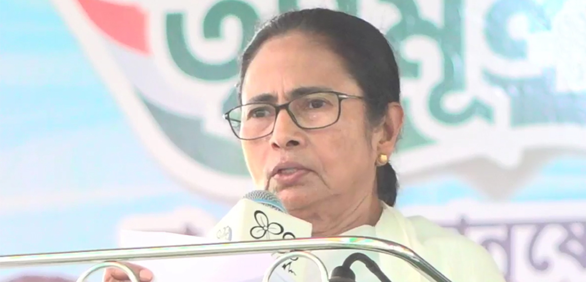 Narendra Modi’s candidature should be cancelled: Mamata Banerjee in Bhadreswar Narendra Modi’s candidature should be cancelled: Mamata Banerjee in Bhadreswar