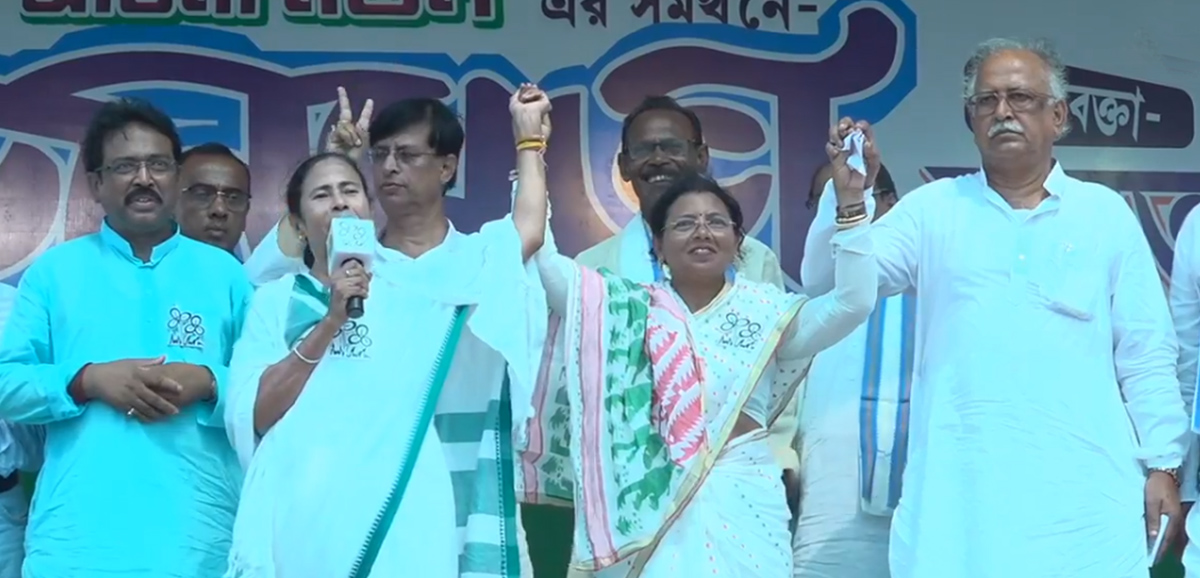 Modi trying to run parallel govt in Bangla: Mamata Banerjee at Basanti Modi trying to run parallel govt in Bangla: Mamata Banerjee at Basanti