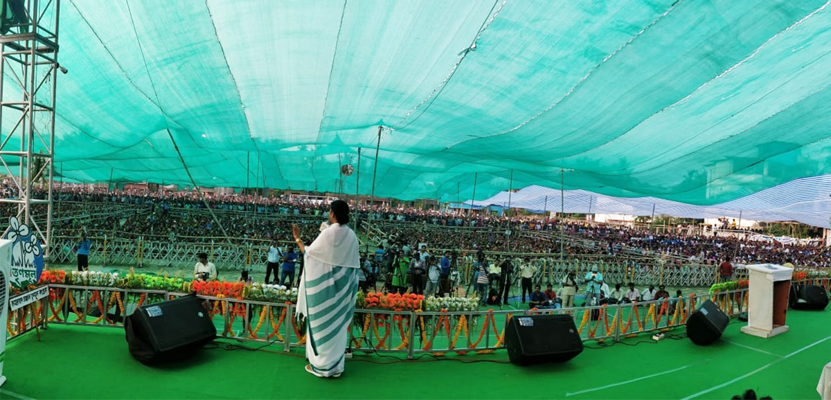 National media too scared to say anything against Modi: Mamata Banerjee at Sonarpur National media too scared to say anything against Modi: Mamata Banerjee at Sonarpur
