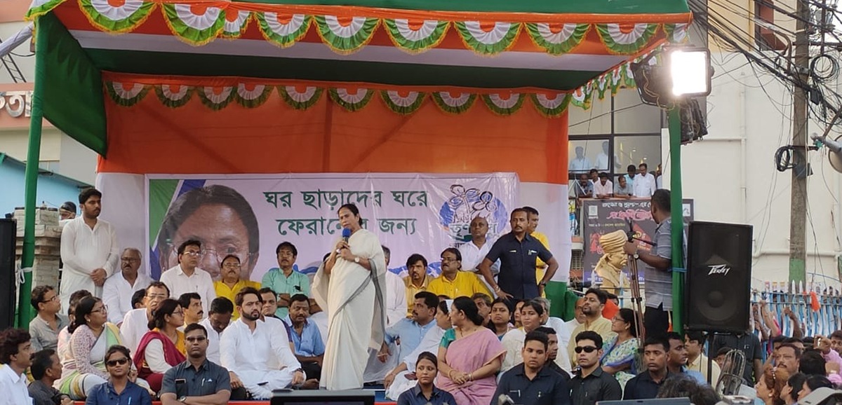 Mamata Banerjee announces formation of Jai Hind Vahini and Banga Janani Vahini to counter BJP atrocities Mamata Banerjee announces formation of Jai Hind Vahini and Banga Janani Vahini to counter BJP atrocities