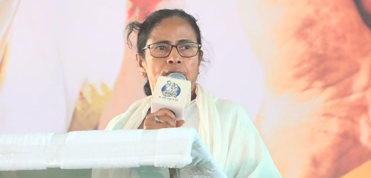 People will teach BJP a lesson for insulting Bangla: Mamata Banerjee at Budge Budge People will teach BJP a lesson for insulting Bangla: Mamata Banerjee at Budge Budge