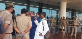 Trinamool delegation detained at Varanasi airport on way to meet victims of firing Trinamool delegation detained at Varanasi airport on way to meet victims of firing