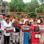 Opposition parties including Trinamool protest near Gandhi statue in #Parliament against the attack on #Unnao rape victim & ex-soldier beaten to death – 30.07.2019