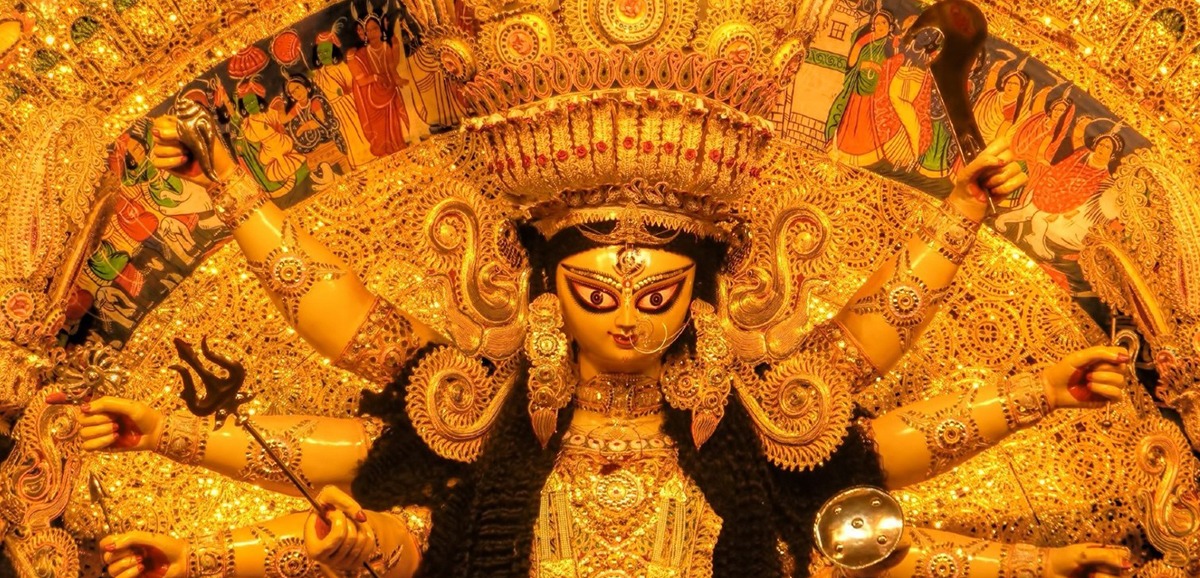 দুর্গাপুজো কমিটিগুলোকে আয়কর দপ্তরের নোটিস পাঠানোর প্রতিবাদে 'বঙ্গ জননী'র ধর্না