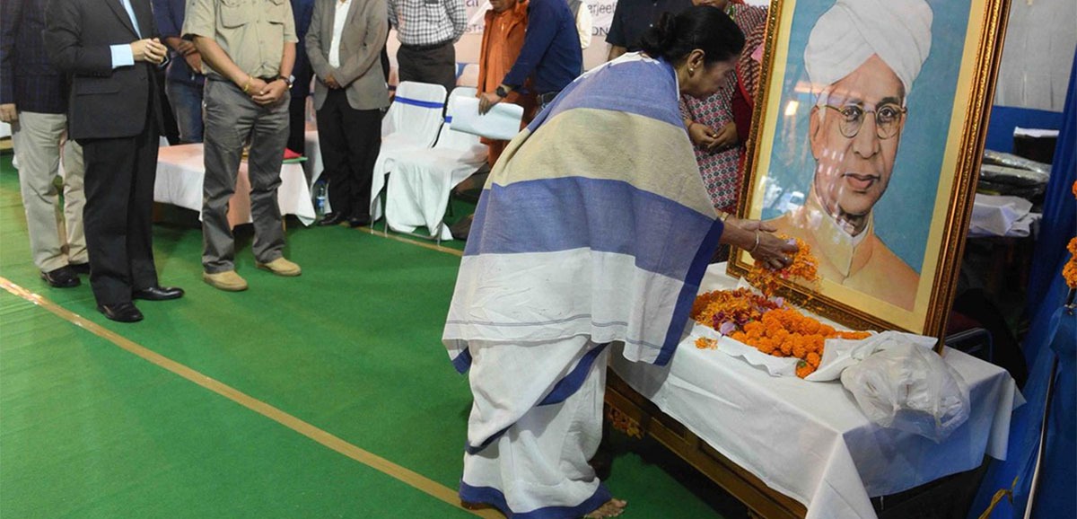 শিক্ষকদের পাশে দিদির সরকার
