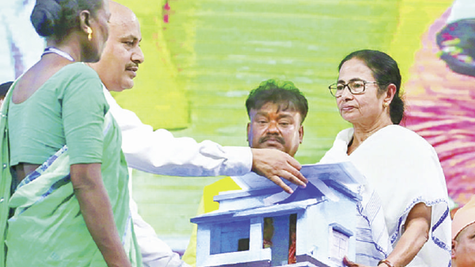 জননেত্রীর উন্নয়ন মন্ত্রে পাল্টে গিয়েছে বাংলা । শুভাশিস চক্রবর্তী জননেত্রীর উন্নয়ন মন্ত্রে পাল্টে গিয়েছে বাংলা । শুভাশিস চক্রবর্তী