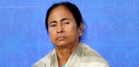 আমরা চাই এখানে সকলে একসঙ্গে শান্তিতে বসবাস করুকঃ মমতা বন্দ্যোপাধ্যায় আমরা চাই এখানে সকলে একসঙ্গে শান্তিতে বসবাস করুকঃ মমতা বন্দ্যোপাধ্যায়
