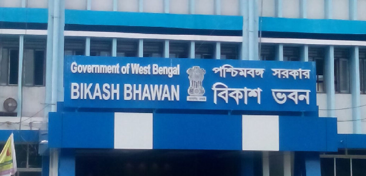 Bangla slams Centre over pending Sarva Siksha Abhiyan funds