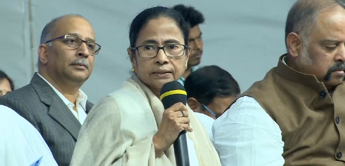 জেএনইউ-র ঘটনা পুরোপুরি ফ্যাসিবাদী সার্জিক্যাল স্ট্রাইক: মমতা বন্দ্যোপাধ্যায় 