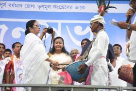 বাংলায় বিজেপির দুটো চোখের মণি কংগ্রেস-সিপিএম : মমতা বন্দ্যোপাধ্যায় বাংলায় বিজেপির দুটো চোখের মণি কংগ্রেস-সিপিএম : মমতা বন্দ্যোপাধ্যায়