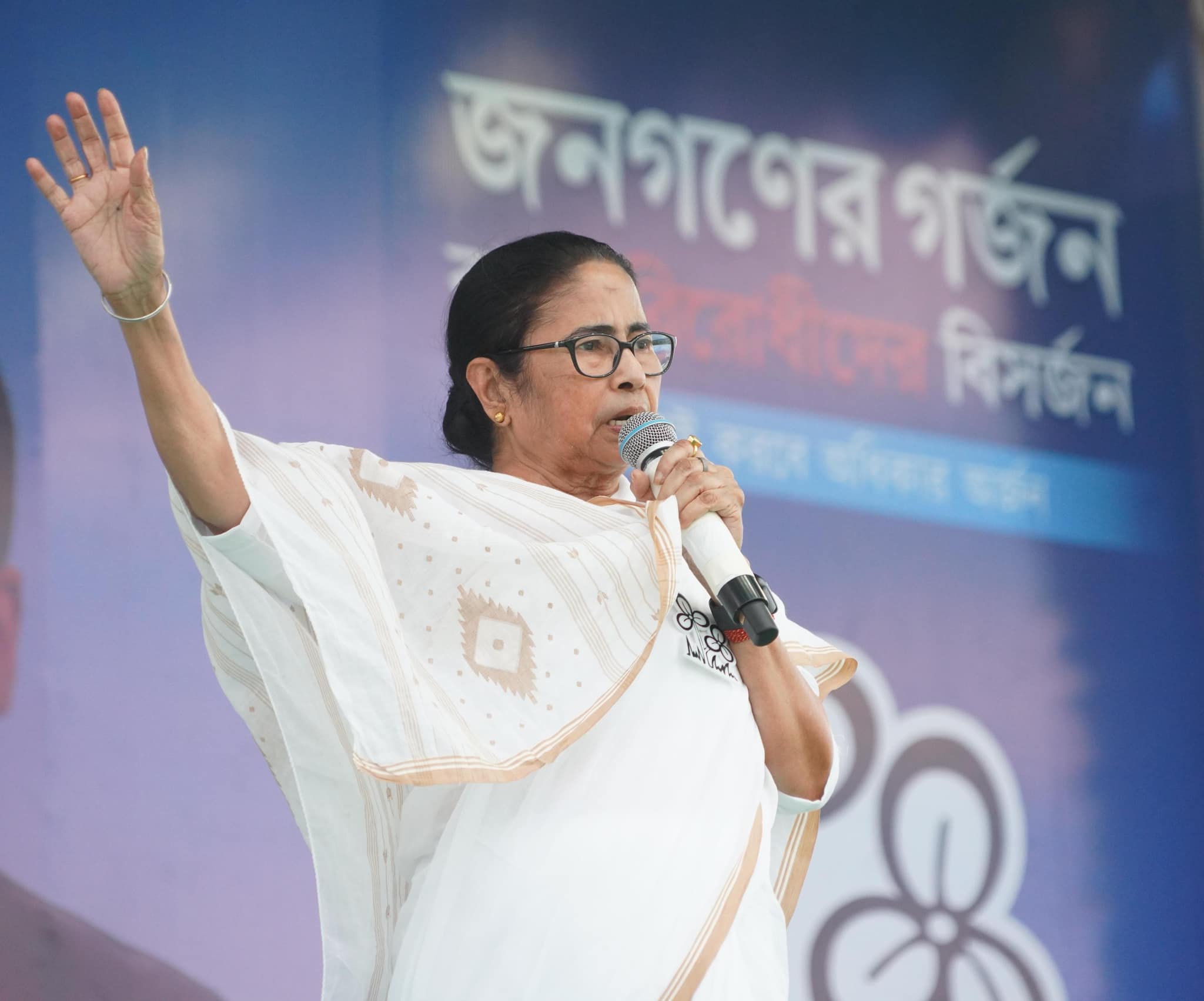 সিএএ মাথা হলে লেজ এনআরসি : মমতা বন্দ্যোপাধ্যায়