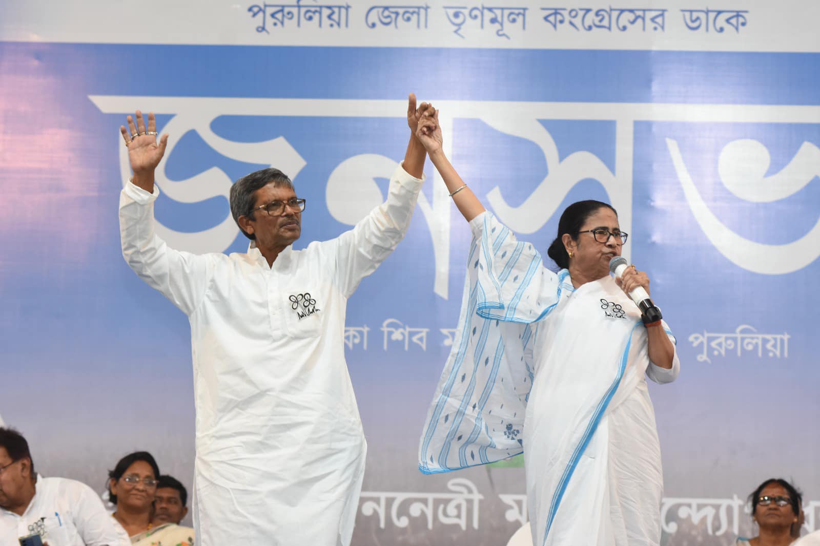 এনআইএ, সিবিআই, বিজেপির ভাই ভাই : মমতা বন্দ্যোপাধ্যায় এনআইএ, সিবিআই, বিজেপির ভাই ভাই : মমতা বন্দ্যোপাধ্যায়