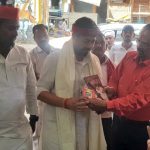 During my outreach visit to Ramnagar Bodhi Bari, Baraut, and Jaswan in Handia today, I met various prominent people, sought their blessings, and requested them to strengthen the hands of Akhilesh Yadav and Respected Mamata Banerjee Didi, who speaks eloquently about socialism and secularism