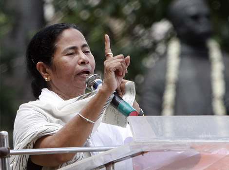 Chief Minister on Nadia visit, announces a slew of projects at Haringhata