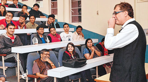 IIM students make a beeline for internship with Trinamool IIM students make a beeline for internship with Trinamool